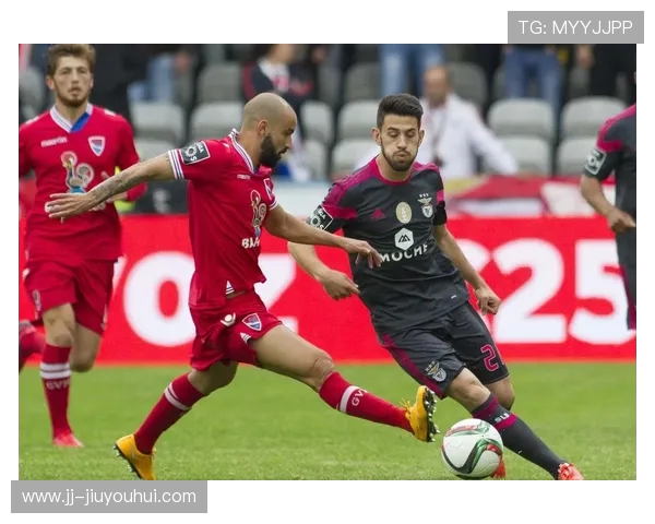 达州巨全足球队表现分析及未来发展潜力探讨